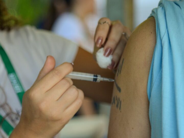 Dia D de vacinação contra gripe será neste sábado (10)