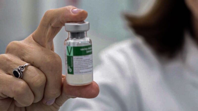 Ampliada faixa etária para vacinas contra dengue prestes a vencer