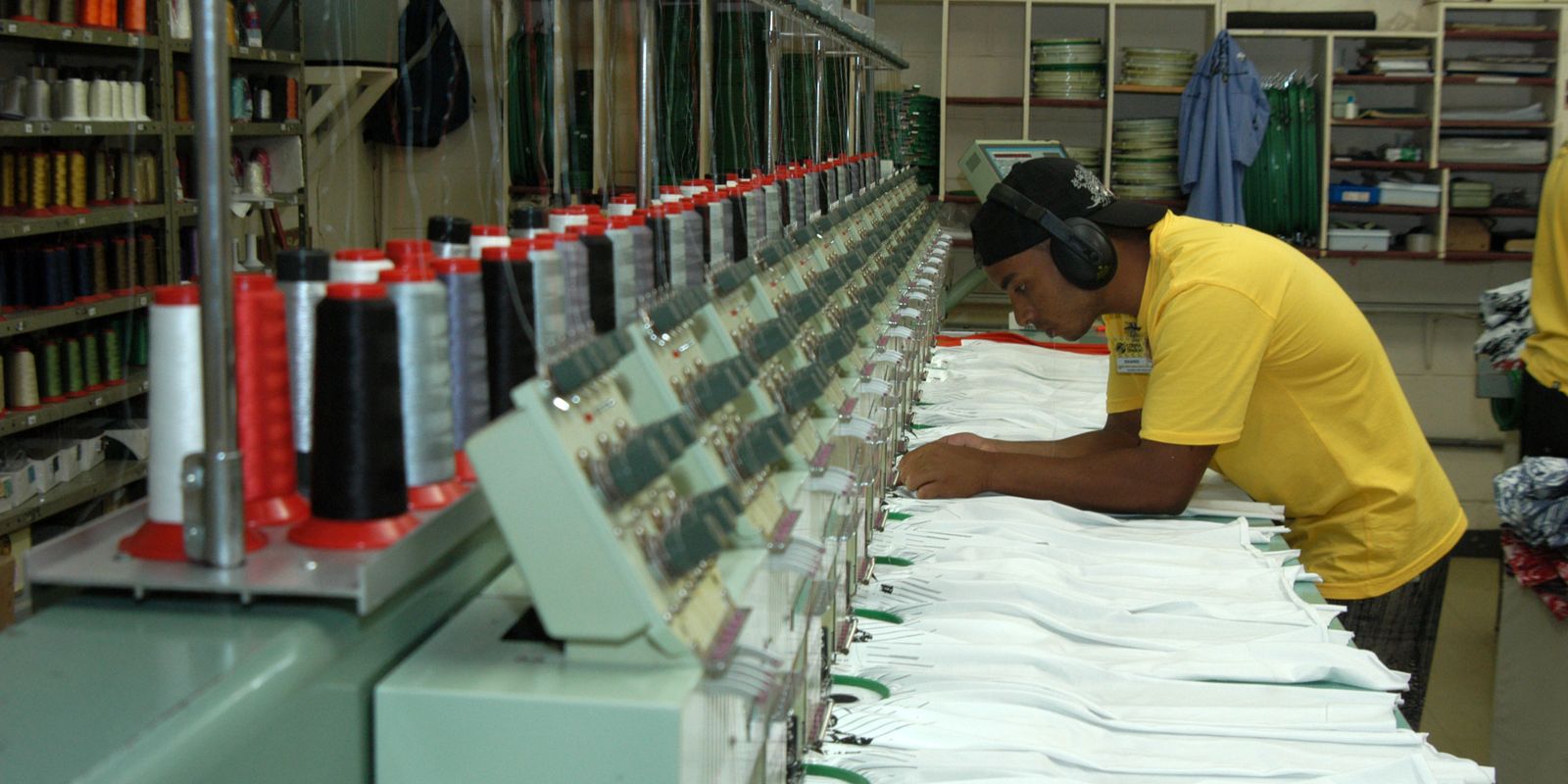 Brasil cresce em empregos e tem menor taxa de desocupação em dez anos