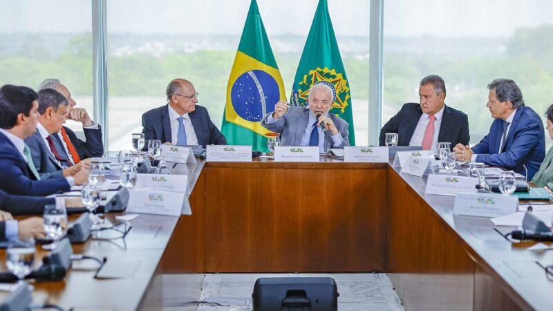 “Tem muita gente gastando o que não tem”, alerta Lula sobre bets