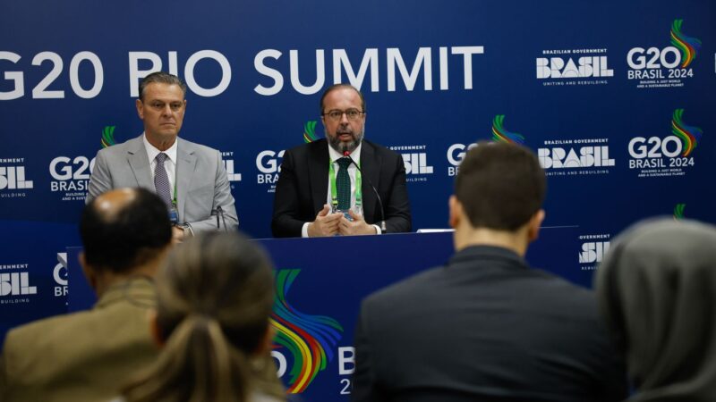 Brasil e Argentina assinam acordo sobre exportação de gás natural