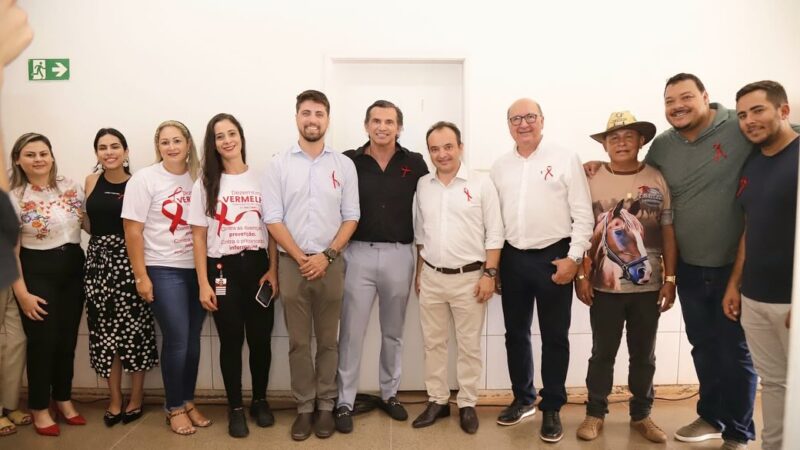 CAMPANHA DE CONSCIENTIZAÇÃO DO DEZEMBRO VERMELHO É REALIZADA EM VALPARAÍSO DE GOIÁS
