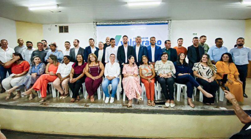 PREFEITO MARCUS VINICIUS APRESENTA NOVO SECRETARIADO DA GESTÃO 2025-2028