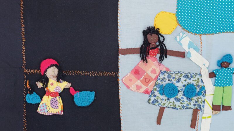 Exposição no Masp traz bordados de mulheres atingidas por barragens