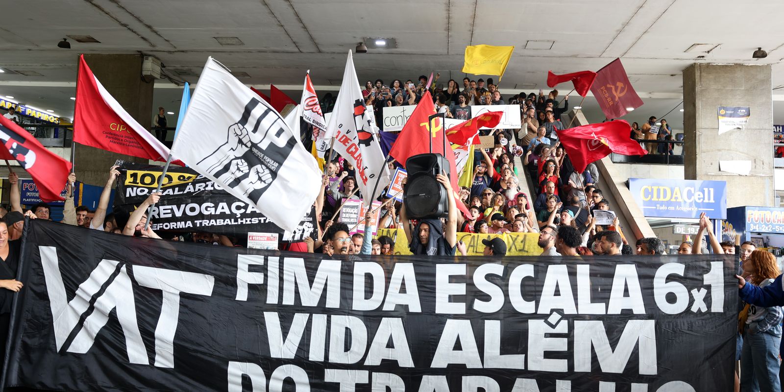 No Dia do Trabalhador, mobilizações pedem fim da jornada 6×1