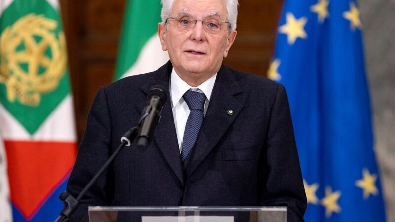 Câmara da Itália aprova lei que restringe acesso à cidadania italiana