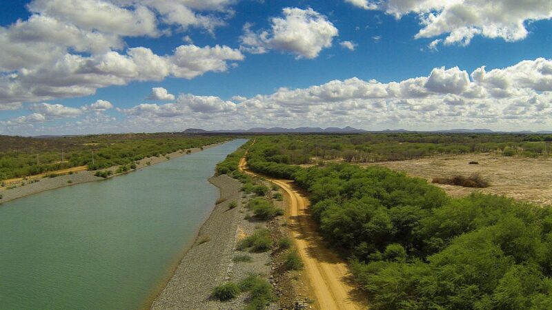 Comissão do governo visita obras da transposição do São Francisco