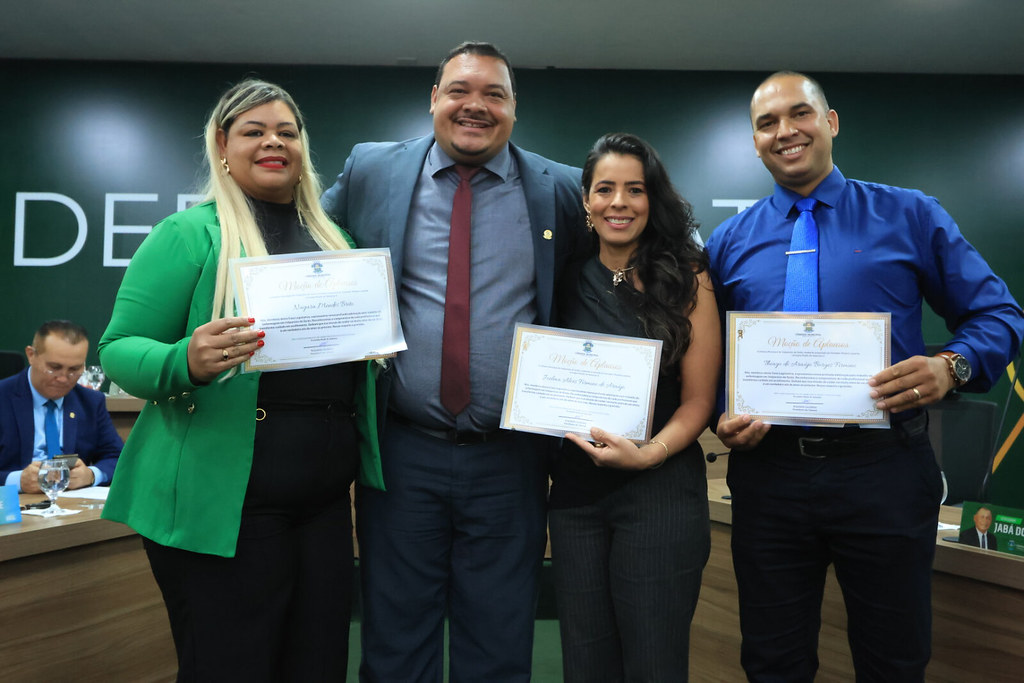 CÂMARA DE VALPARAÍSO CONCEDE HOMENAGEM AOS PROFISSIONAIS DA ENFERMAGEM