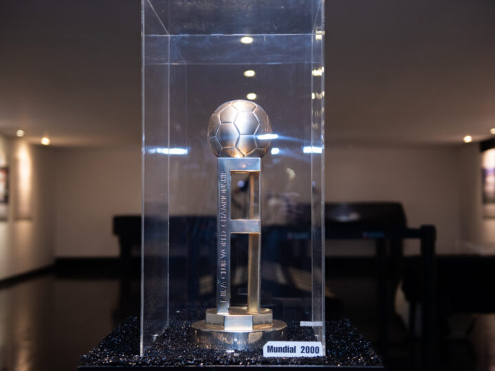 Corinthians inaugura exposição sobre o Mundial de 2000