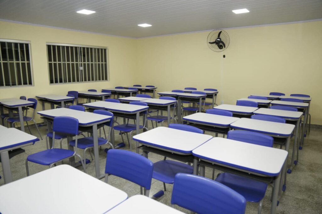 TRANSPARÊNCIA E COMPROMISSO: MEDIDAS PARA A QUALIDADE DA EDUCAÇÃO EM VALPARAÍSO DE GOIÁS