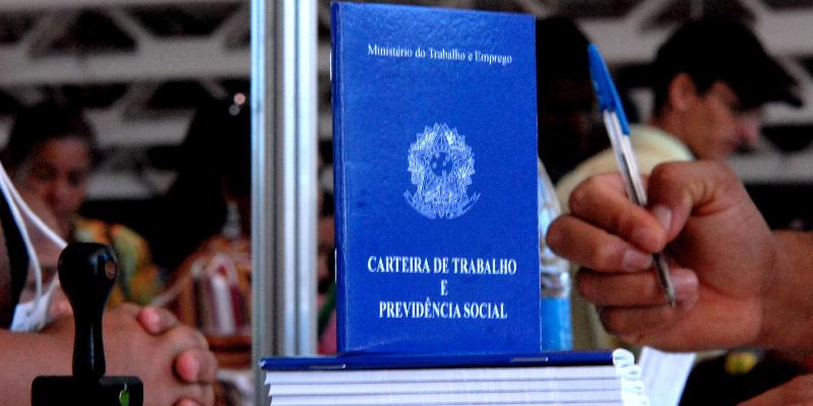 País cria mais de 257 mil vagas formais em abril, aponta Caged