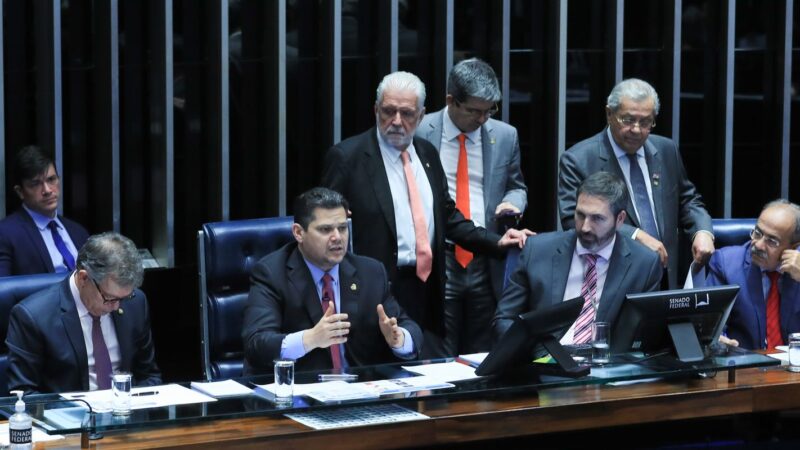 Senado aprova PEC que inclui guarda municipal na segurança pública