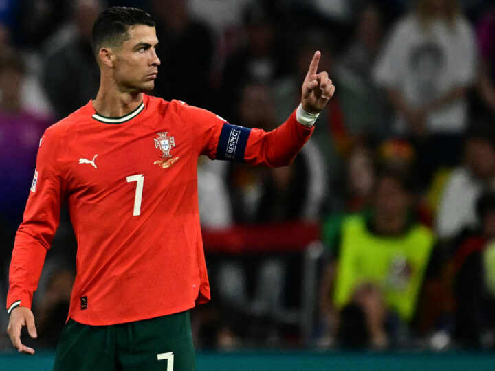 Cristiano Ronaldo fala sobre Messi e revela proposta argentina