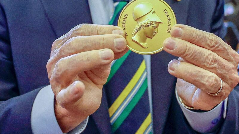 Lula é o 20º chefe de Estado homenageado pela Academia Francesa