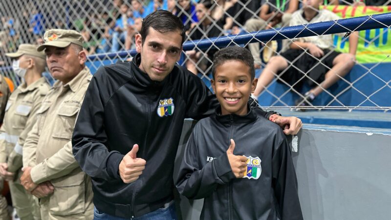 JOVEM DE VALPARAÍSO REVELA TALENTO E CHEGA AO ATLÉTICO MINEIRO COM APOIO DE PROJETOS E PREFEITURA
