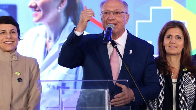 Rio recebe equipamento de alta tecnologia para tratamento de câncer